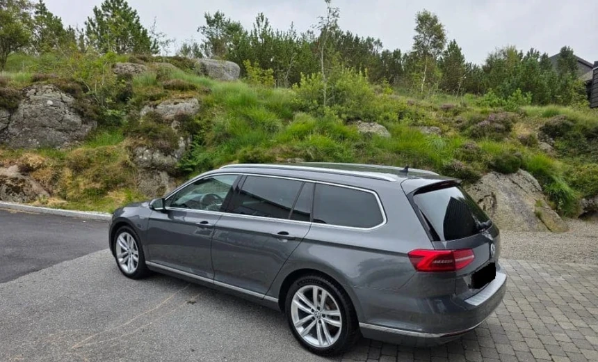 Volkswagen Passat 2016 Diesel Manual Image 8