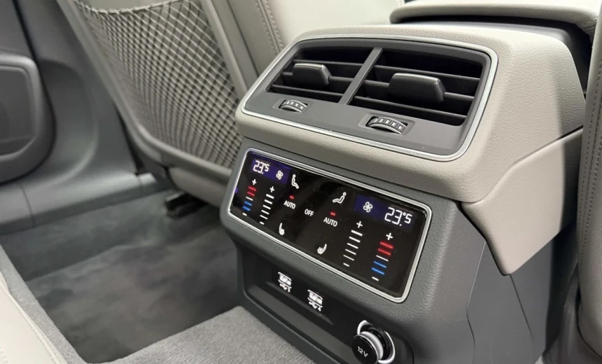 Audi A6 2019 Gasoline Automatic Image 11