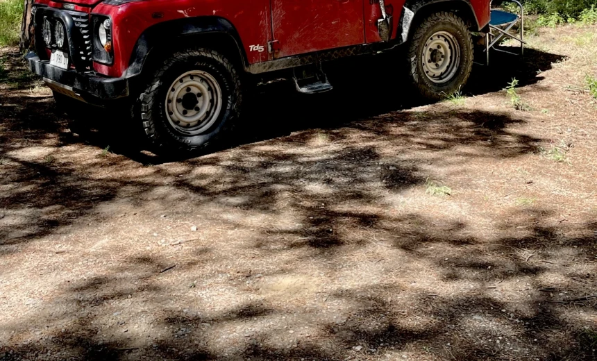 Land Rover Defender 1999 Diesel Manual Image 1