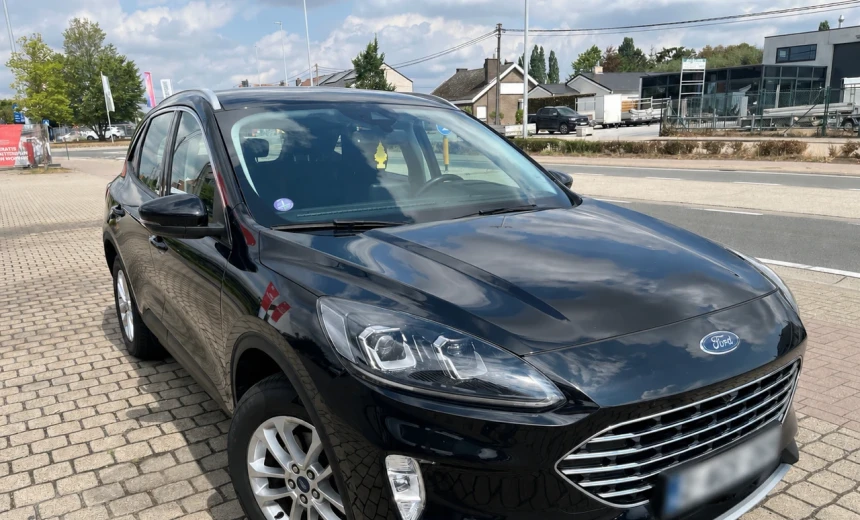Ford Kuga 2021 Hybrid Electric/Gasoline Automatic Image 1