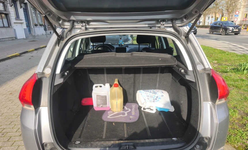 Peugeot 2008 2015 Gasoline Manual Image 1