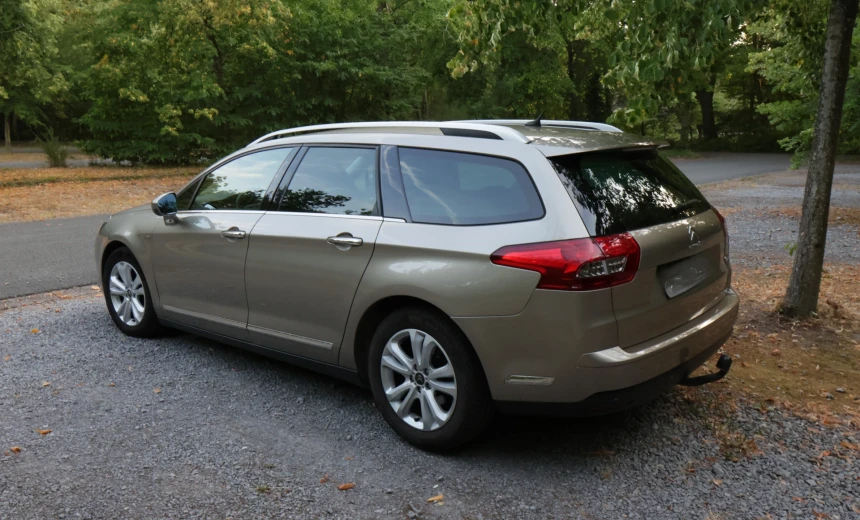 Citroen C5 2012 Diesel Manual Image 2