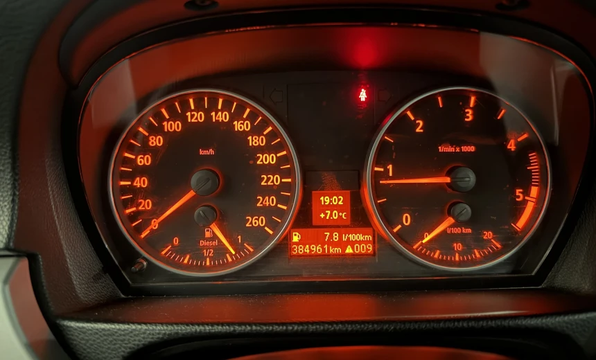 BMW 320 2006 Diesel Manual Image 3