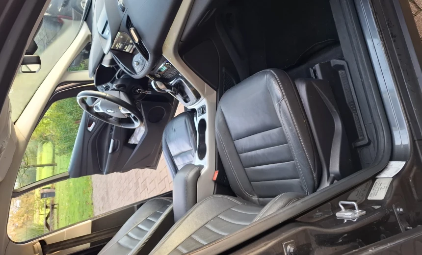 Ford C-Max 2015 Hybrid Electric/Gasoline Automatic Image 7