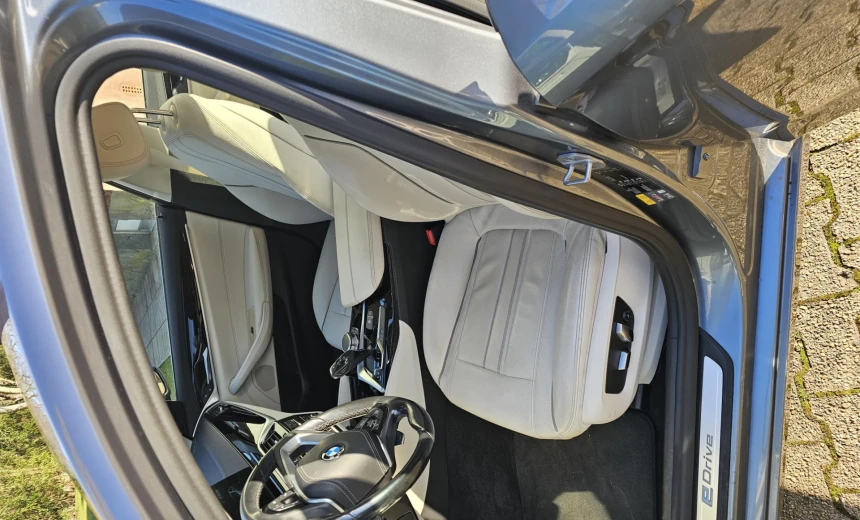 BMW Active Hybrid 5 2018 Hybrid Electric/Gasoline Automatic Image 5