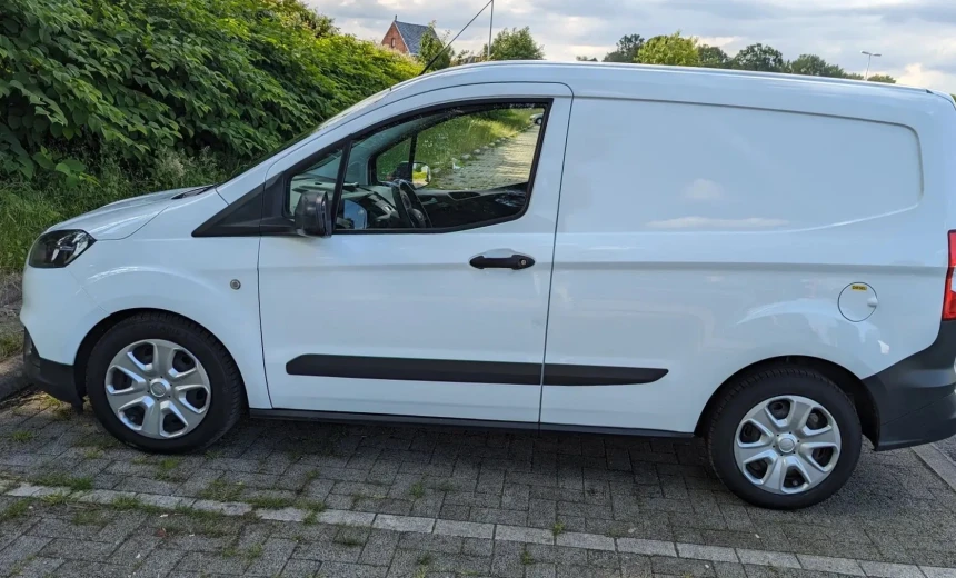 Ford Transit Courier 2019 Diesel Manual Image 5