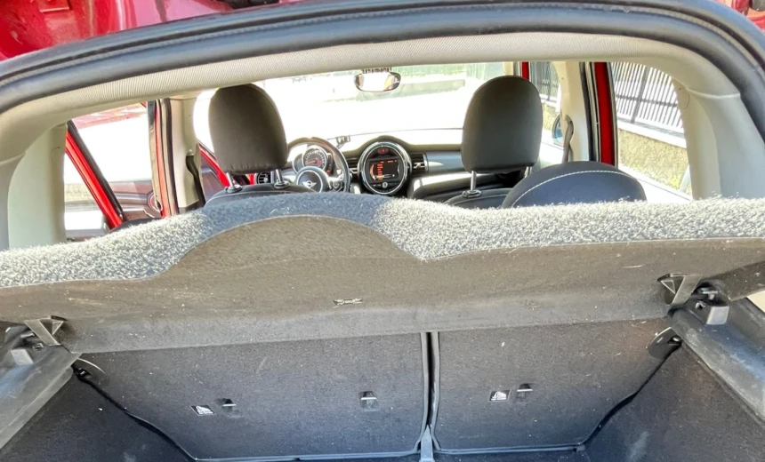 MINI One 2017 Gasoline Manual Image 4