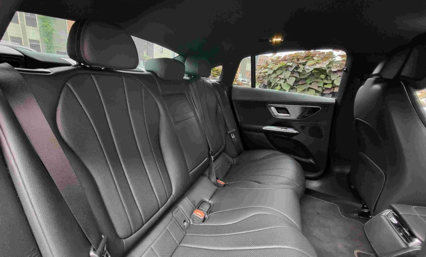 Mercedes-Benz EQE 300 2023 Electric Automatic Image 2