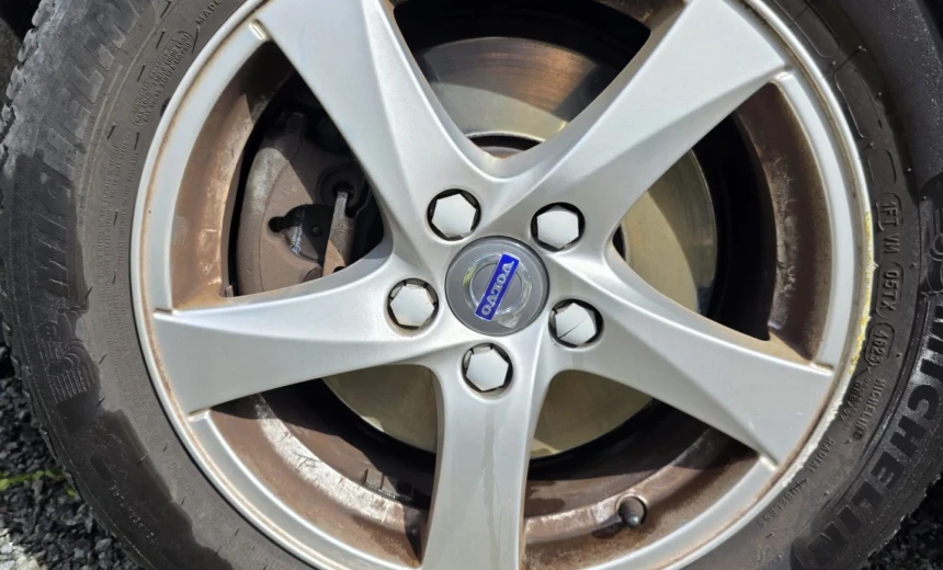 Volvo V60 2018 Gasoline Automatic Image 4