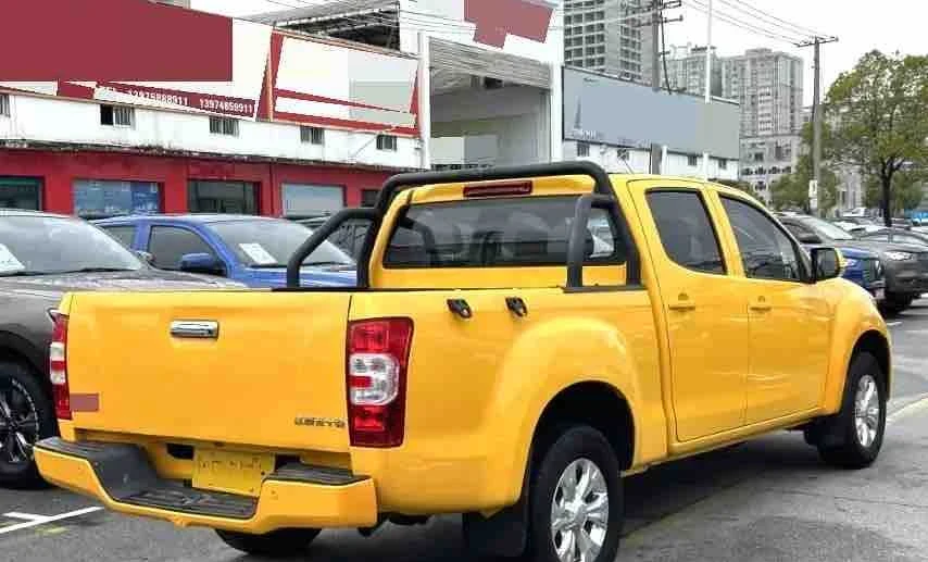 Isuzu D-Max 2023 Diesel Manual Image 3
