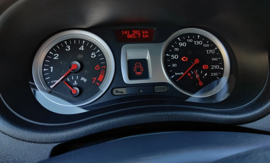 Renault Clio 2014 Gasoline Manual Image 11