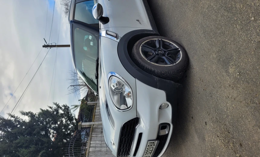 MINI Cooper Countryman 2012 Diesel Manual Image 1