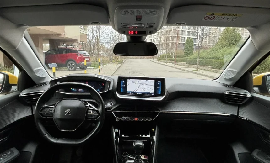 Peugeot 208 2019 Gasoline Manual Image 6