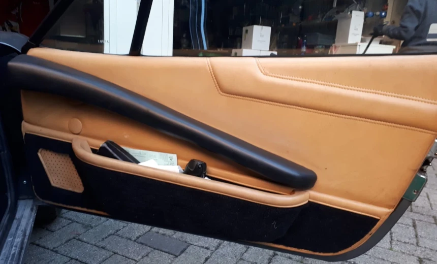 Ferrari 208 1981 Gasoline Manual Image 4