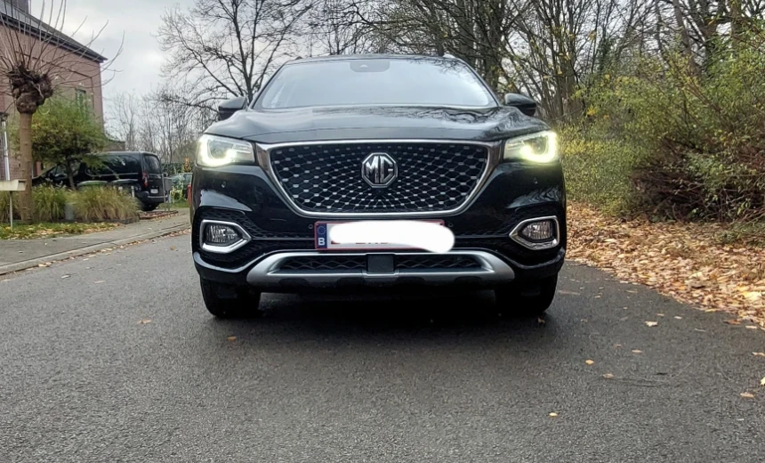 MG EHS 2022 Hybrid Electric/Gasoline Automatic Image 3