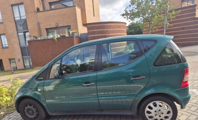 Mercedes-Benz A 160 1999 Gasoline Automatic Image 0