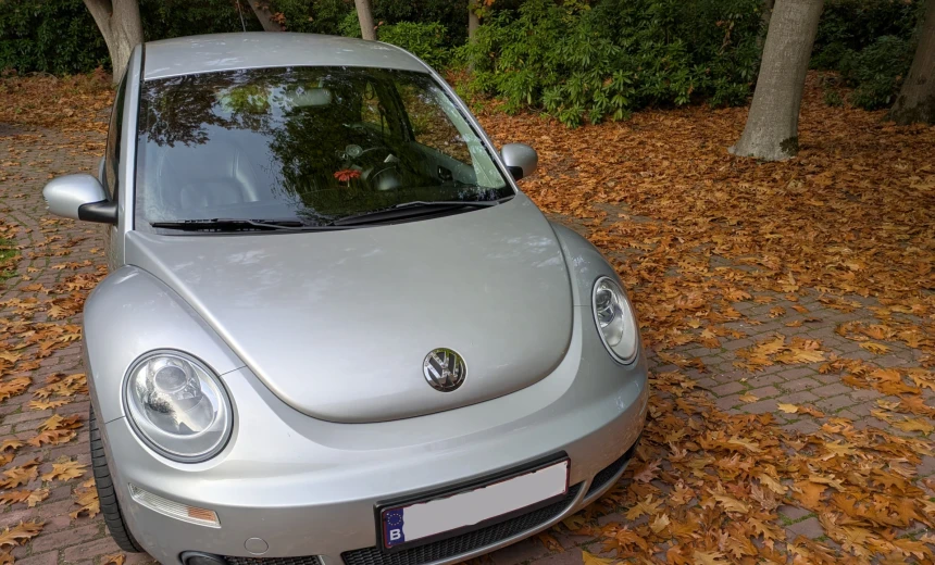 Volkswagen New Beetle 2011 Gasoline Manual Image 5