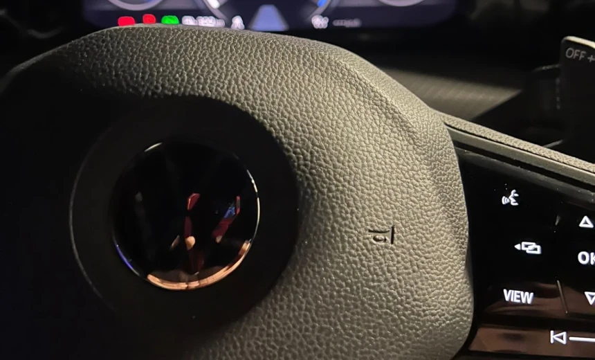 Volkswagen Golf 2021 Gasoline Automatic Image 15