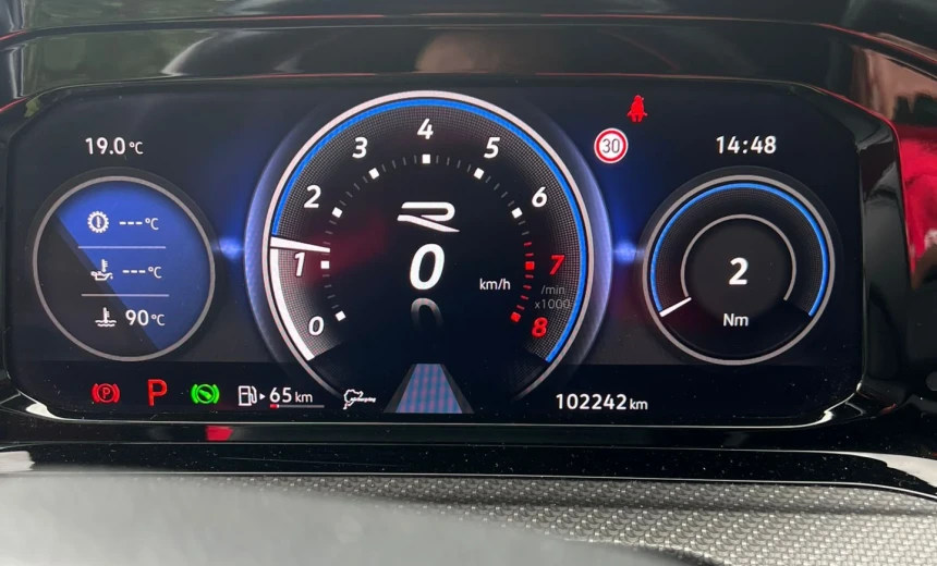 Volkswagen Golf 2021 Gasoline Automatic Image 13