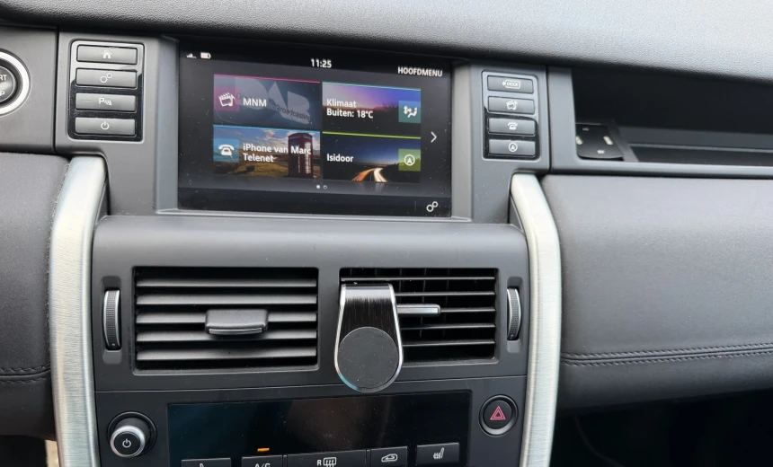 Land Rover Discovery Sport 2017 Diesel Automatic Image 1