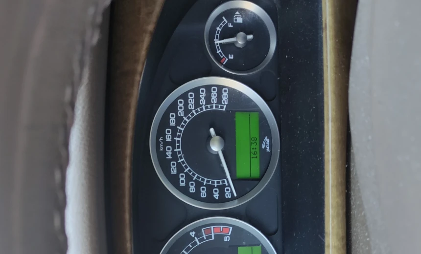Jaguar S-Type 2007 Diesel Automatic Image 8