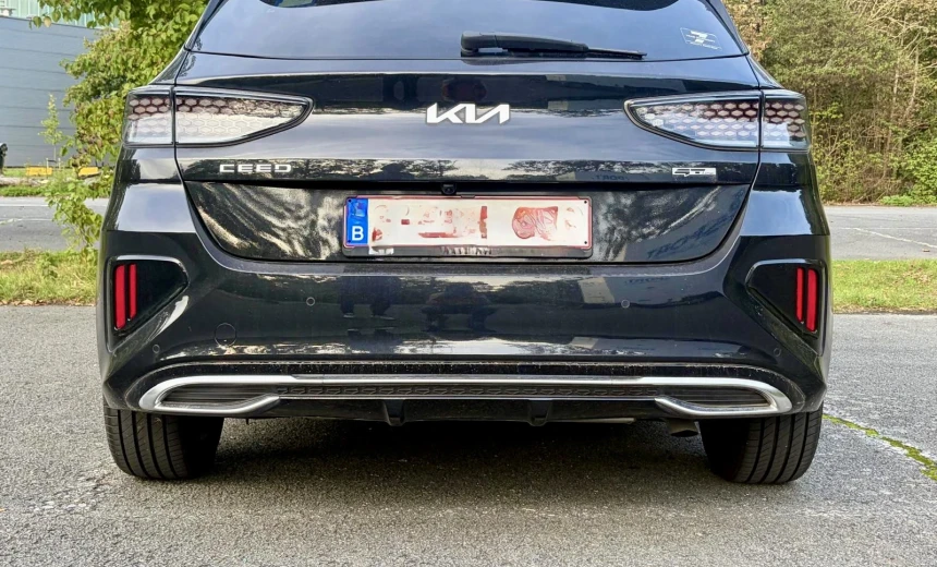 Kia Ceed / cee'd 2023 Gasoline Automatic Image 2