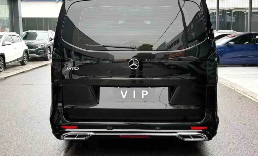 Mercedes-Benz Vito 2023 Gasoline Automatic Image 4
