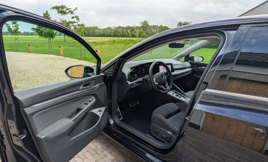 Volkswagen Golf GTD 2021 Hybrid Electric/Gasoline Automatic Image 12