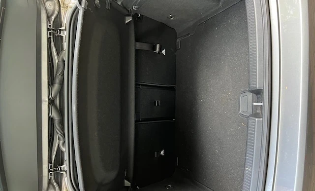 Mercedes-Benz A 200 2018 Gasoline Automatic Image 6