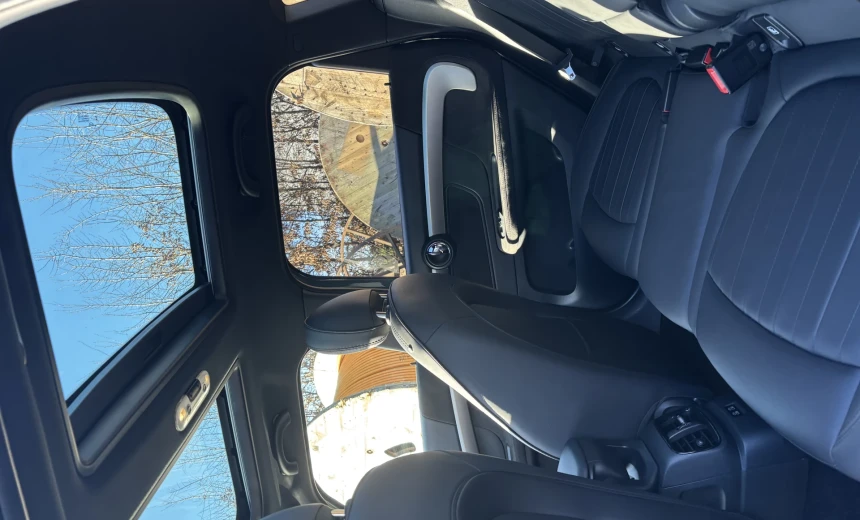 MINI John Cooper Works Countryman 2023 Gasoline Automatic Image 5