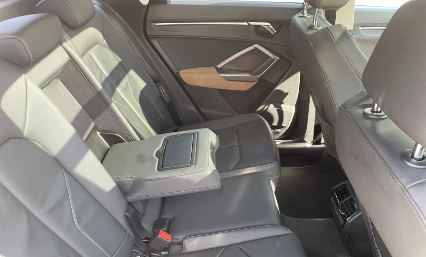 Audi Q3 2019 Gasoline Automatic Image 9