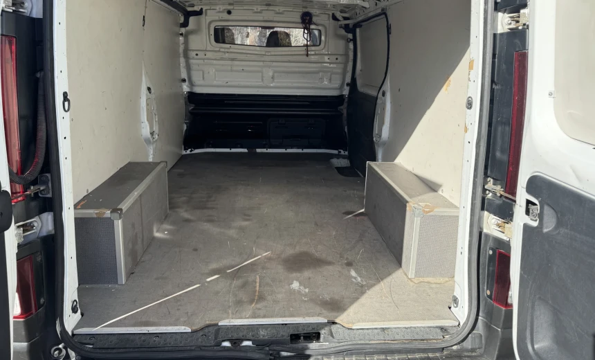 Opel Vivaro 2016 Diesel Manual Image 5