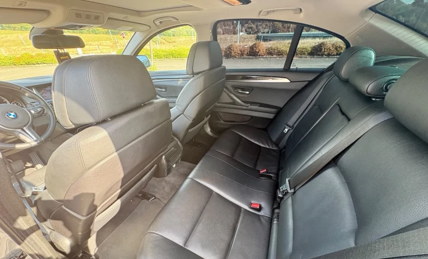 BMW 523 2011 Gasoline Automatic Image 9