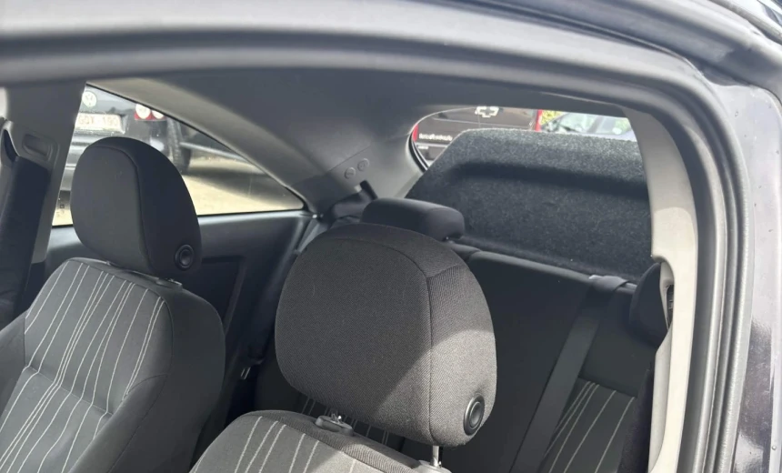 Opel Corsa 2008 Gasoline Manual Image 10