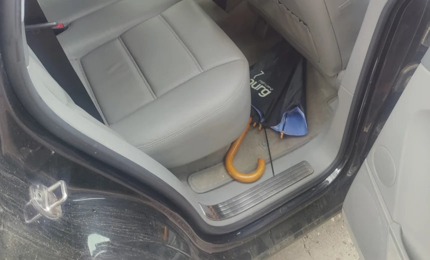 Porsche Cayenne 2005 Gasoline Manual Image 6