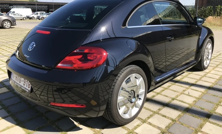 Volkswagen Beetle 2014 Gasoline Manual Image 3