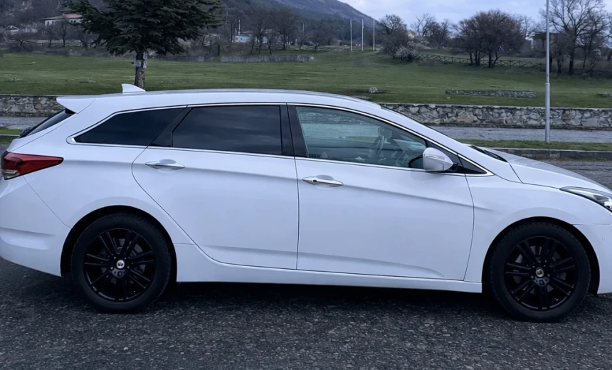 Hyundai i40 2016 Diesel Automatic Image 1