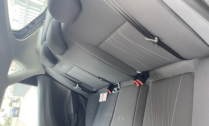 SEAT Ibiza 2011 Diesel Manual Image 2