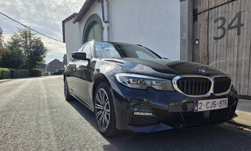 BMW 330 2021 Hybrid Electric/Gasoline Automatic Image 5