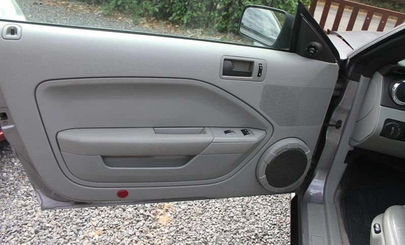 Ford Mustang 2006 Gasoline Automatic Image 8