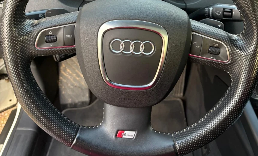 Audi A3 2010 Gasoline Automatic Image 2