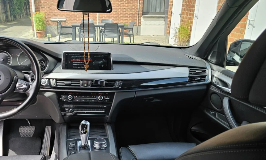 BMW X5 2018 Hybrid Electric/Gasoline Automatic Image 12