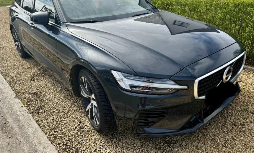 Volvo V60 2021 Hybrid Electric/Gasoline Automatic Image 4