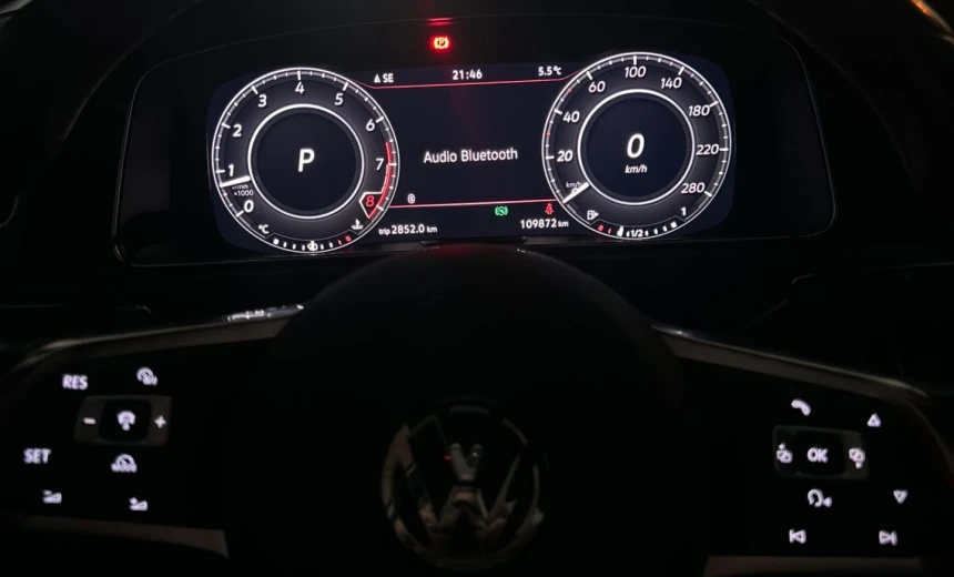 Volkswagen Golf GTI 2017 Gasoline Automatic Image 3