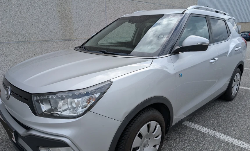 SsangYong XLV 2017 Diesel Manual Image 1
