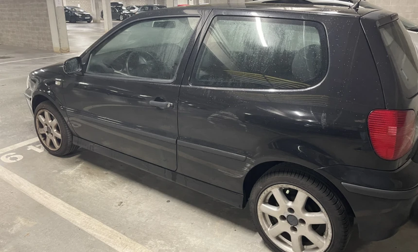 Volkswagen Polo 2001 Gasoline Manual Image 1