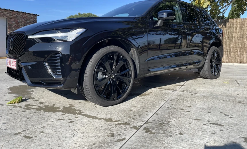 Land Rover Range Rover Velar 2023 Diesel Automatic Image 0