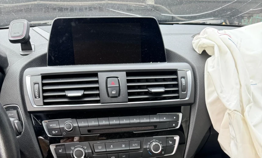 BMW 218 2015 Gasoline Automatic Image 7