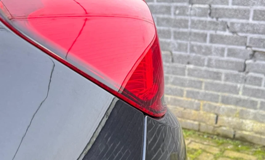 Volkswagen Scirocco 2010 Gasoline Manual Image 10