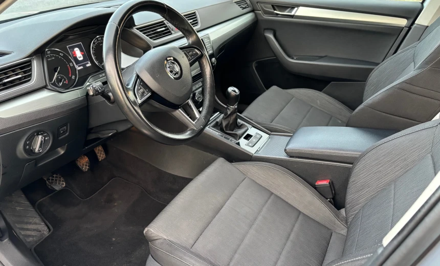 Skoda Superb 2016 Diesel Manual Image 5